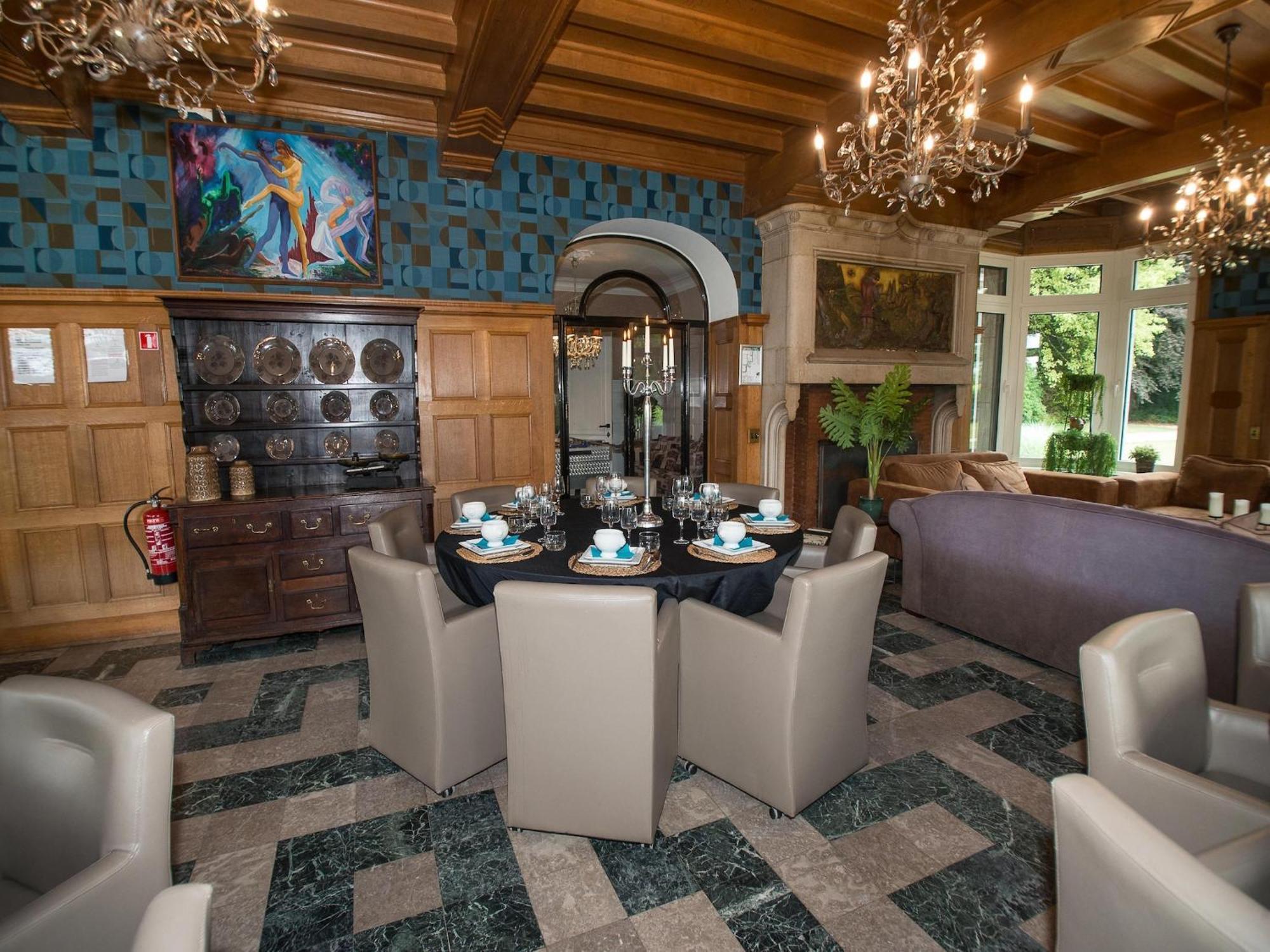 Villa Luxurious Castle With Hot Tub In The Belgian Jamoigne Exterior foto