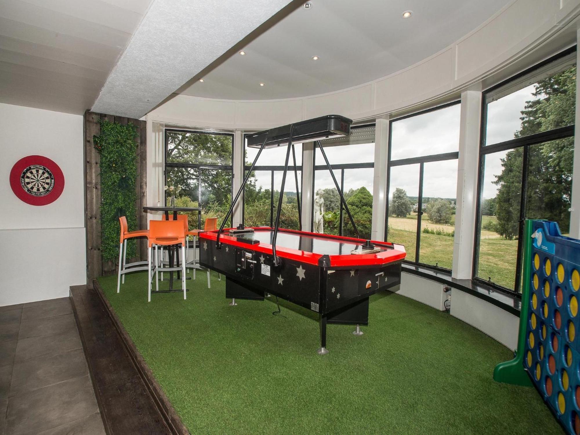 Villa Luxurious Castle With Hot Tub In The Belgian Jamoigne Exterior foto