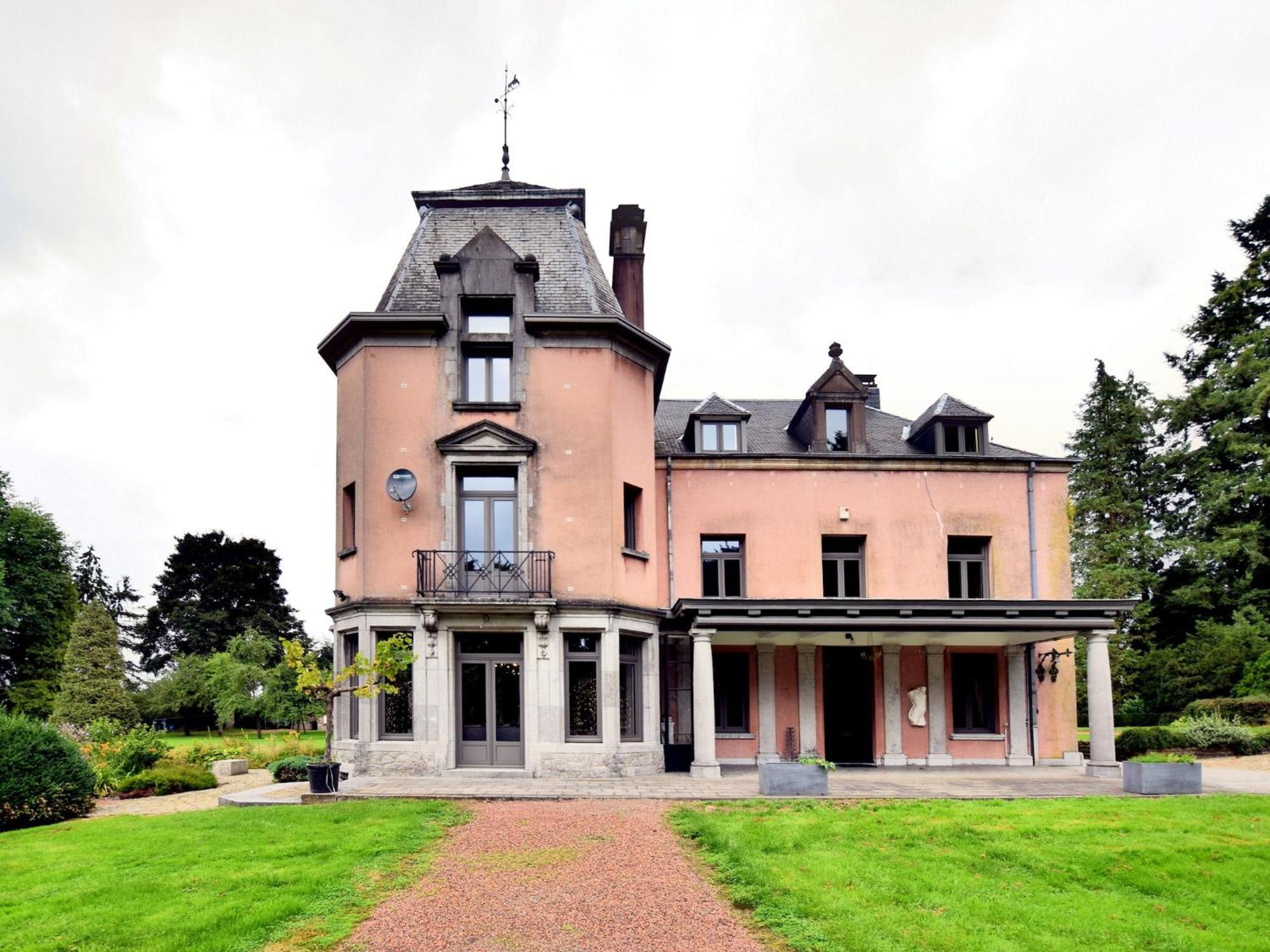 Villa Luxurious Castle With Hot Tub In The Belgian Jamoigne Exterior foto